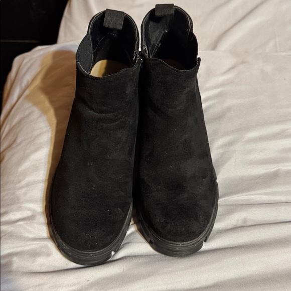 Pierre Dumas Black Ankle Boots - Picture 1 of 10